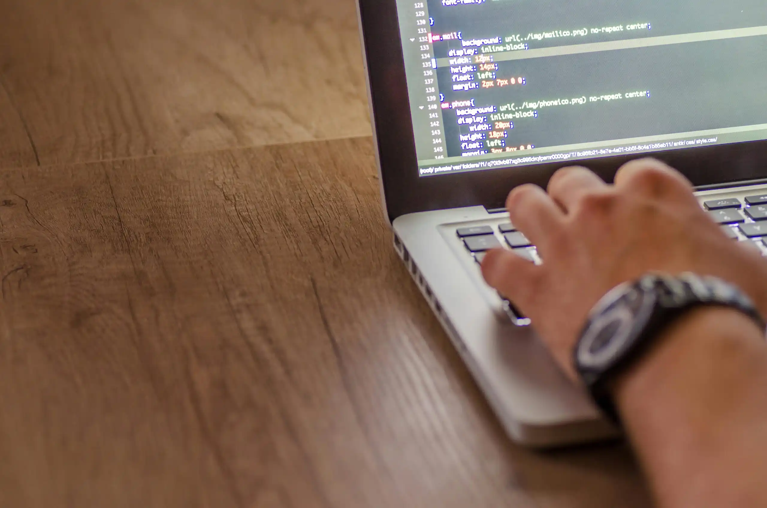 Perbedaan Website Statis dan Dinamis: Panduan Lengkap 2026